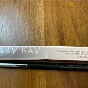 Mary Kay Liquid Eyeliner Pen - Sleek Black